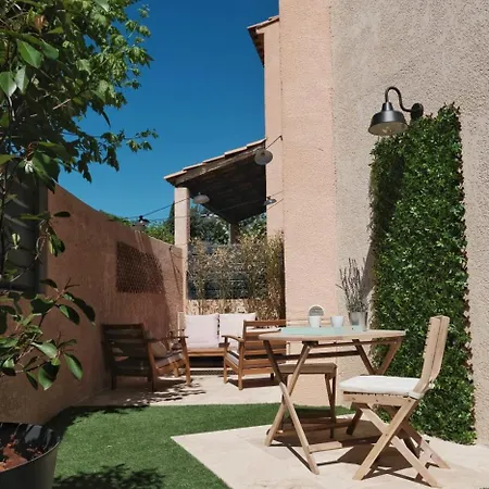 Renove Avec Belle Terrasse Appartamento